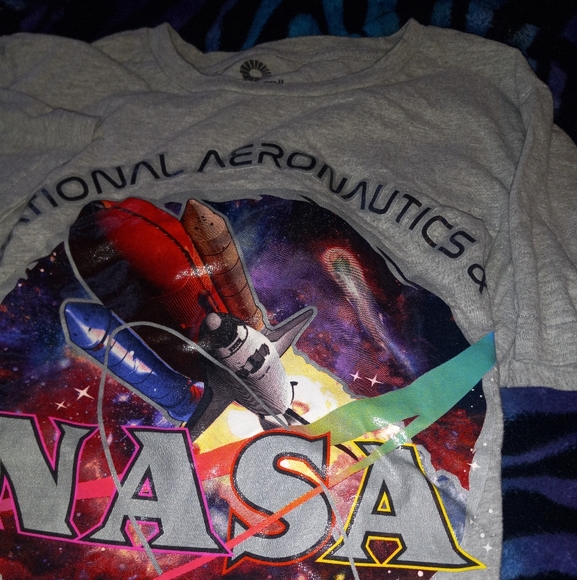 LAST CHANCE SALE ONLY $8"Akademiks" NASA Short Sleeve Tee (Gray) Small - Picture 3 of 5